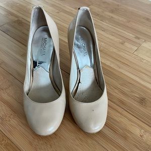 Michael Kors Patent Leather Nude Round Toe Pumps
